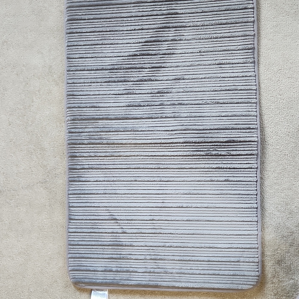 Grey Soft Bathroom Striped Mat -OS